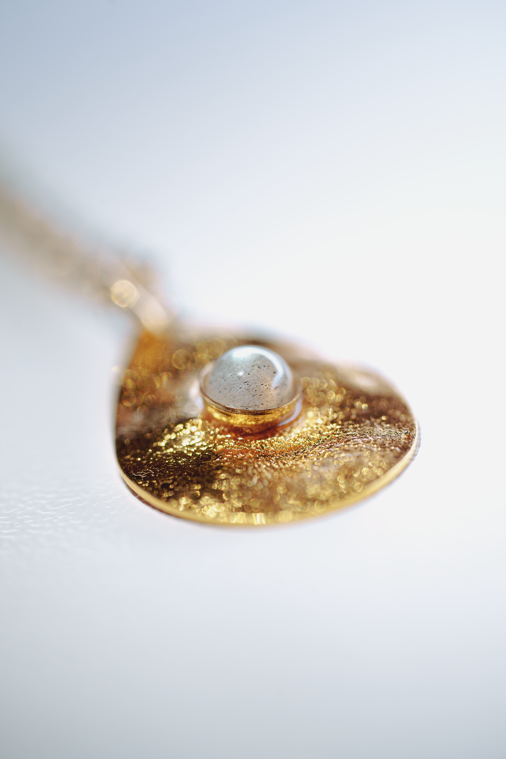 Collier goutte martelé orient